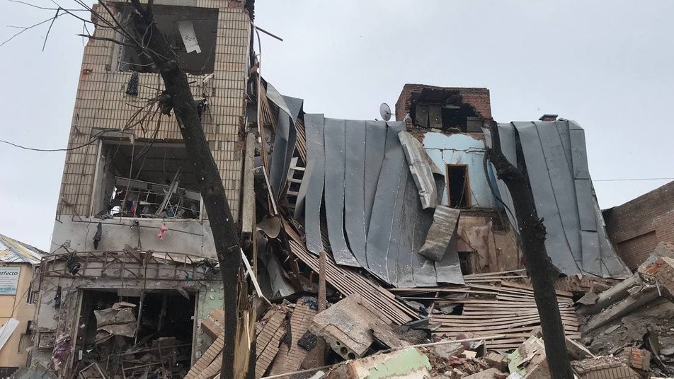 "Вирви від бомб до 20 метрів" — мер Охтирки про нічний авіаналіт російських літаків