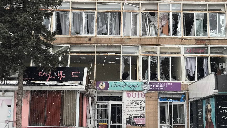 "Вирви від бомб до 20 метрів" — мер Охтирки про нічний авіаналіт російських літаків