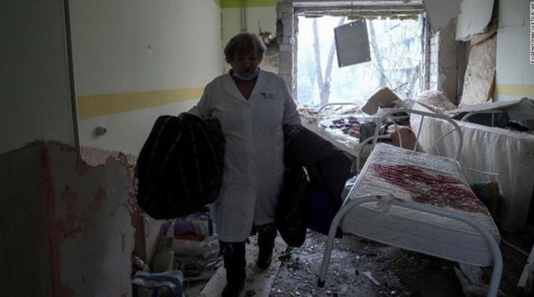 Як бреше пропаганда РФ: На прикладі обстрілу пологового будинку в Маріуполі 14