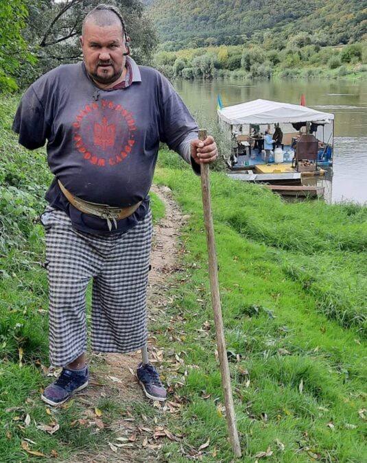 Застрелили прямо в инвалидной коляске: оккупанты убили известного волонтера, который прошел плен "ЛНР"