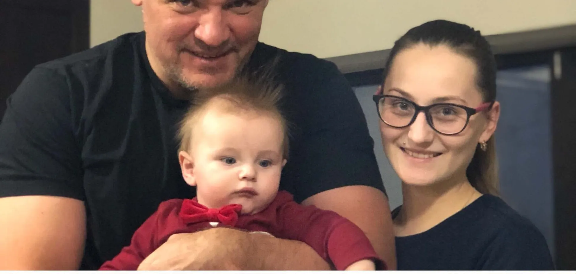 Путинские мрази убили мою дочь в Мариуполе, дом расстреляли из танка dqxikeidqxidqrant