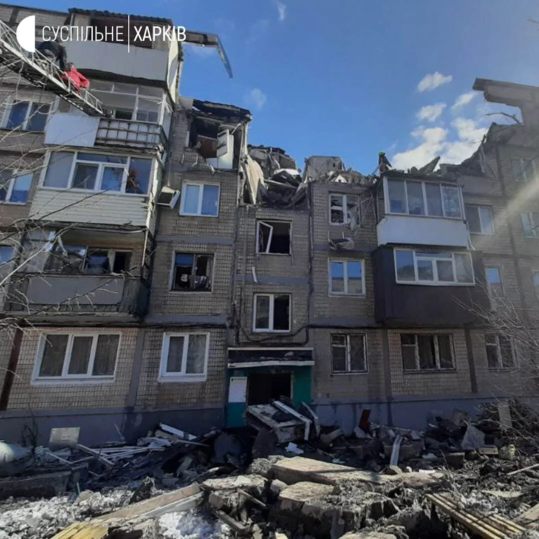 Последствия бомбардировки дома в Харькове. dqxikeidqxidqrant