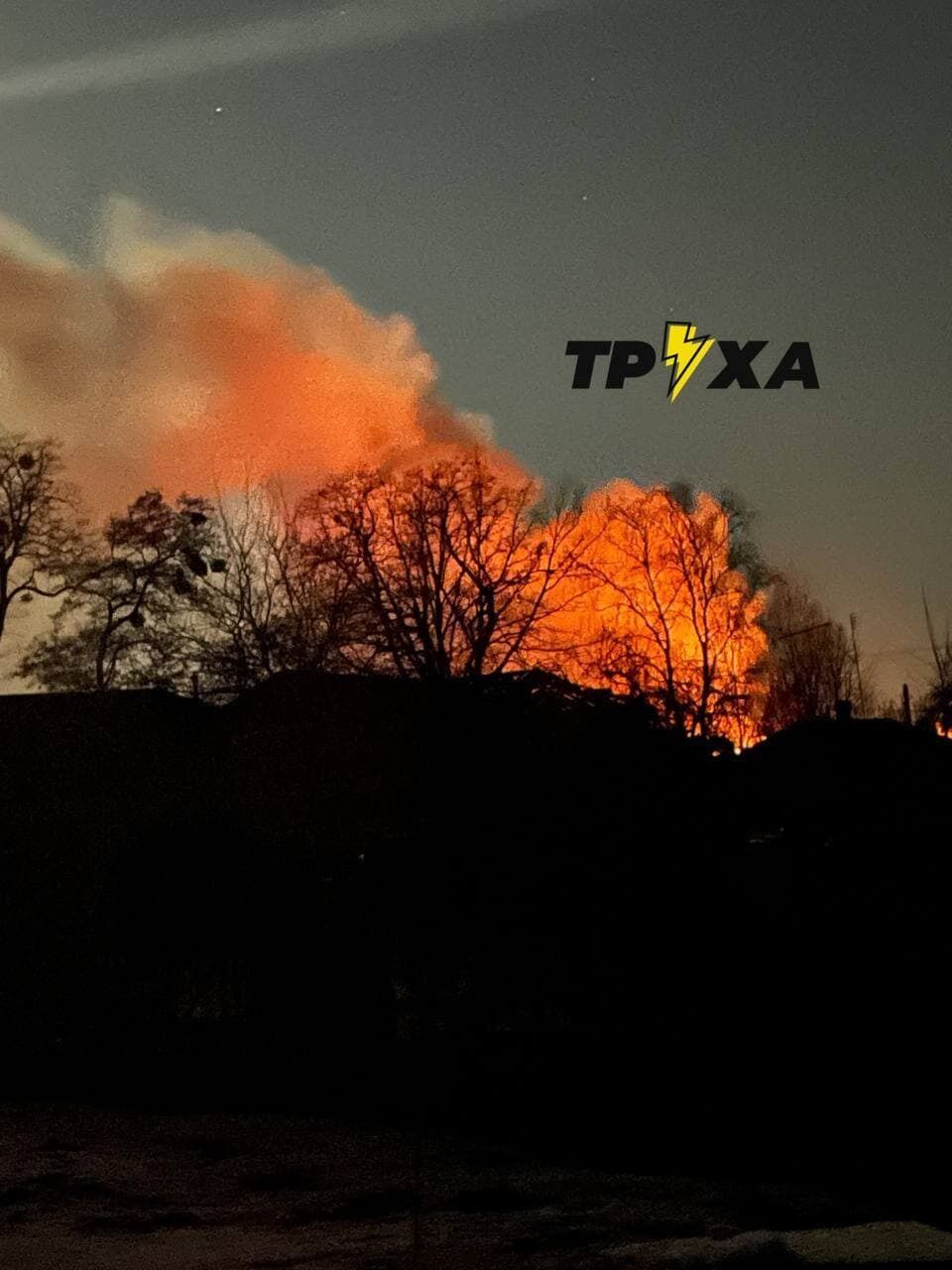 По предварительной информации, загорелась школа dqxikeidqxidqeant