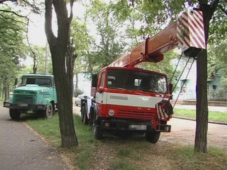 Недостроенные Запорожские мосты полным ходом разбирают вандалы. ФОТО Недостроенные Запорожские мосты полным ходом разбирают вандалы. ФОТО