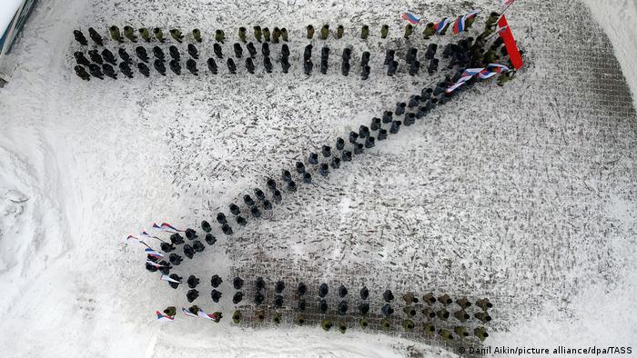 Люди, выстроившиеся буквой Z, в Кемерово Люди, выстроившиеся буквой Z, в Кемерово dqxikeidqxidrant