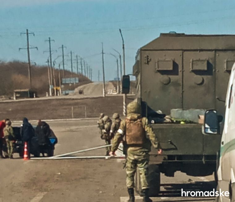 Один з російських блокпостів у Бердянську