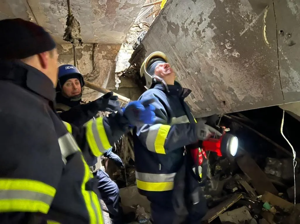 Российские изверги прославились на весь мир своими зверствами . dqxikeidqxidqrant