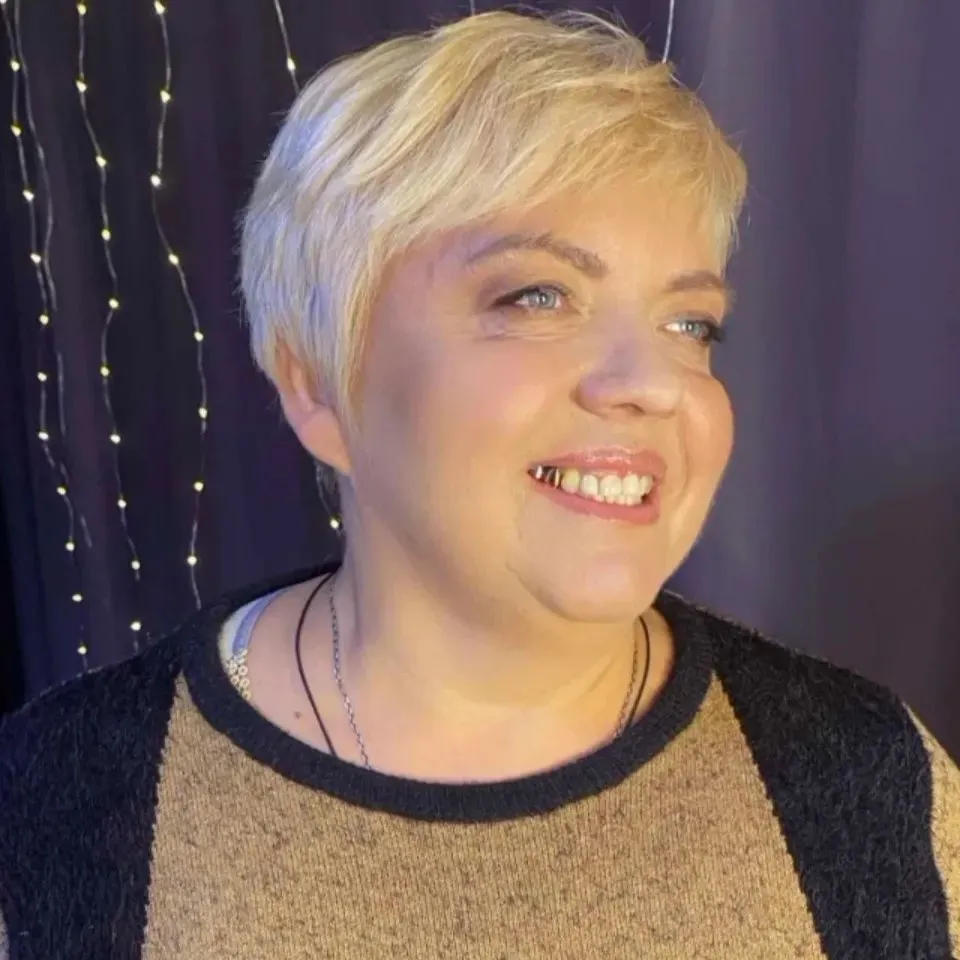 Убитая в Буче женщина. dqxikeidqxidqeant