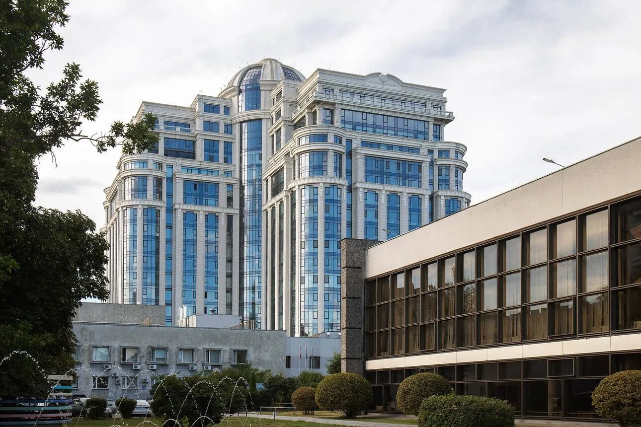 Никонов построил худшее здание dqxikeidqxidqrant