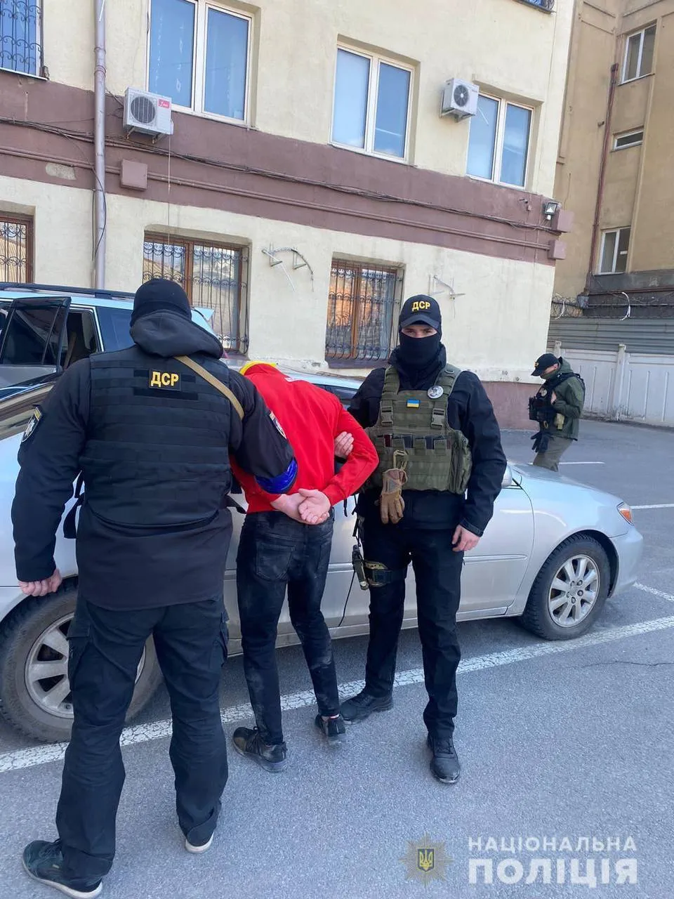 Полиция задержала одного из подозреваемых dqxikeidqxidqeant