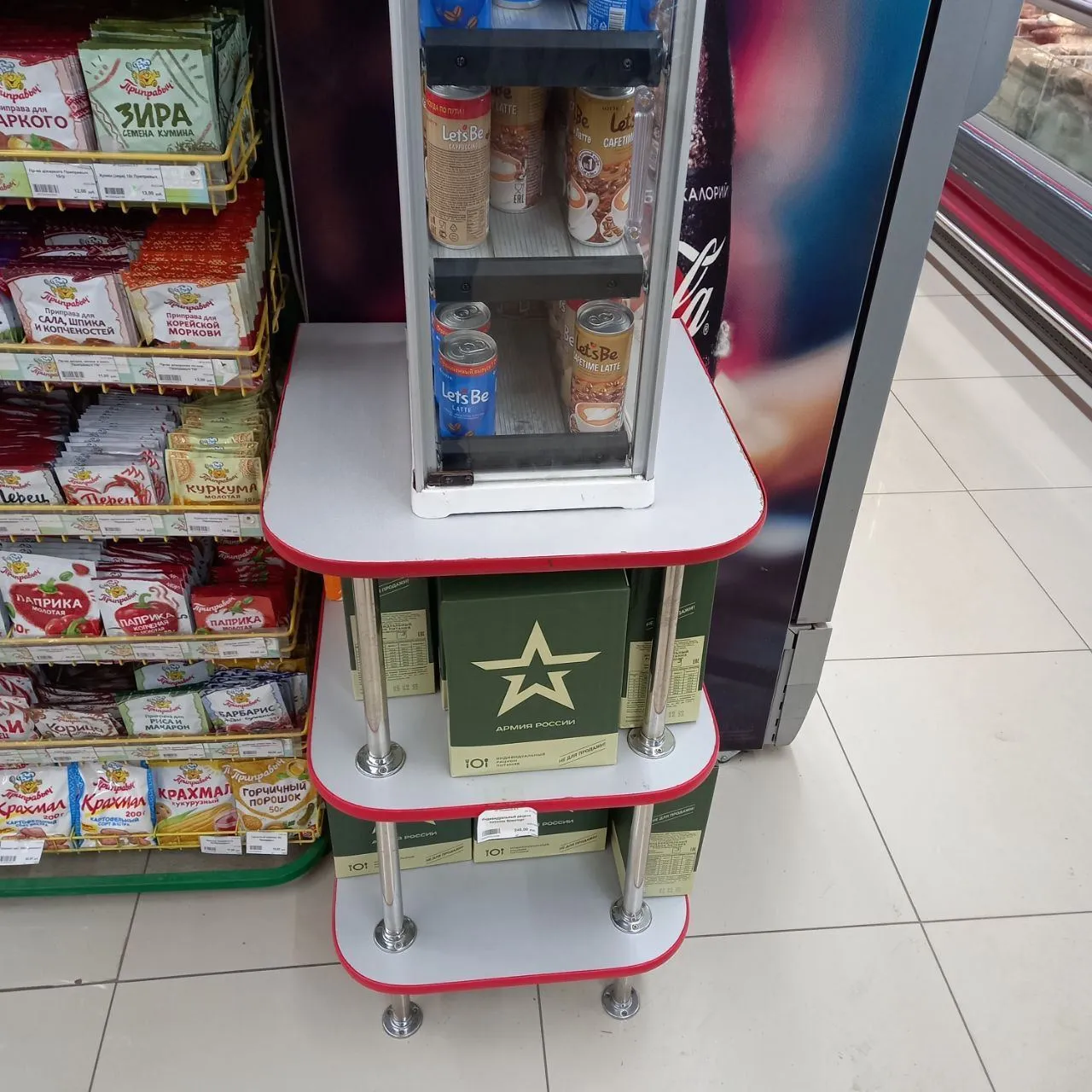 Пока в Украине идет война, кто-то решил заработать на сухих пайках оккупантов