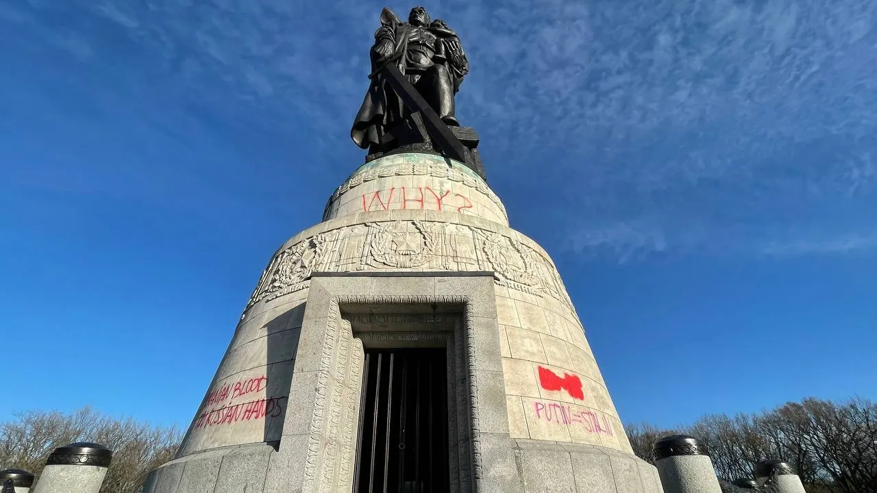 Так выглядит памятник советской армии сегодня.