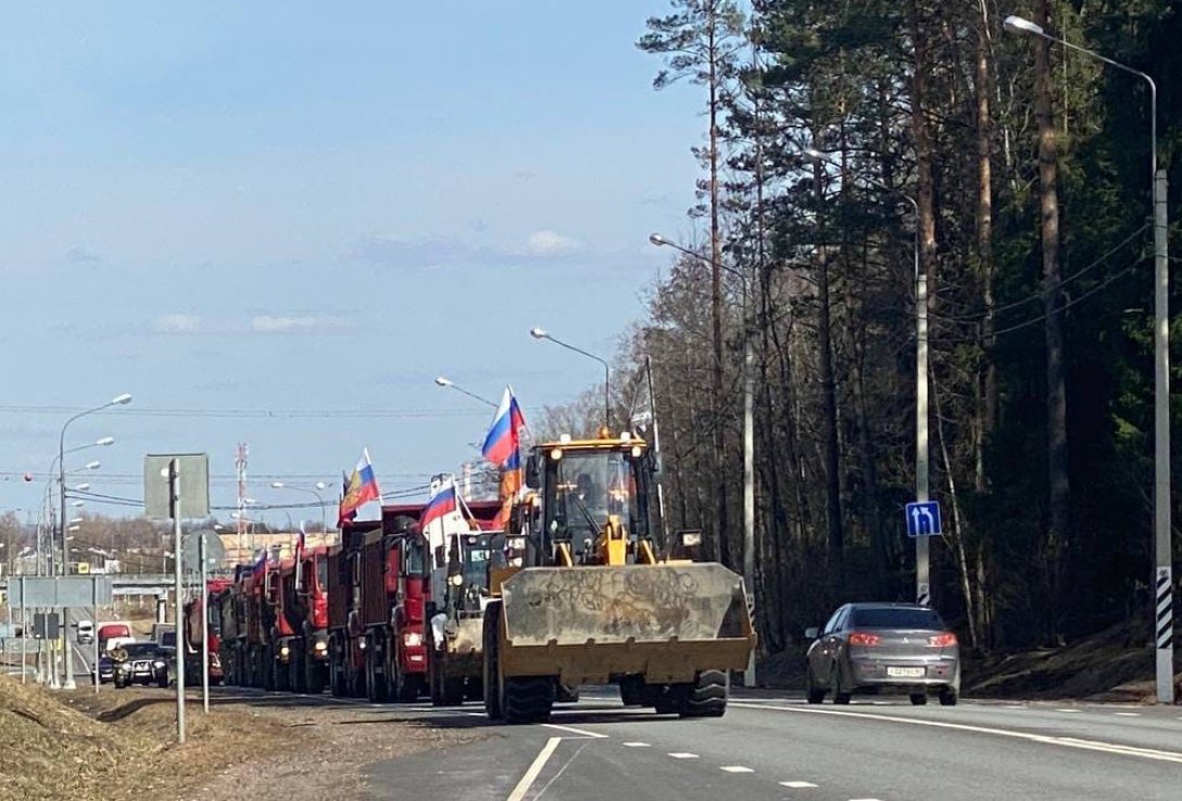 Автопробег в поддержку "СВО" в Смоленске dqxikeidqxidqrant