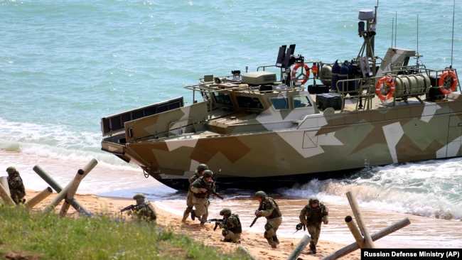 Учения российских войск в аннексированном Крыму, апрель 2021 года