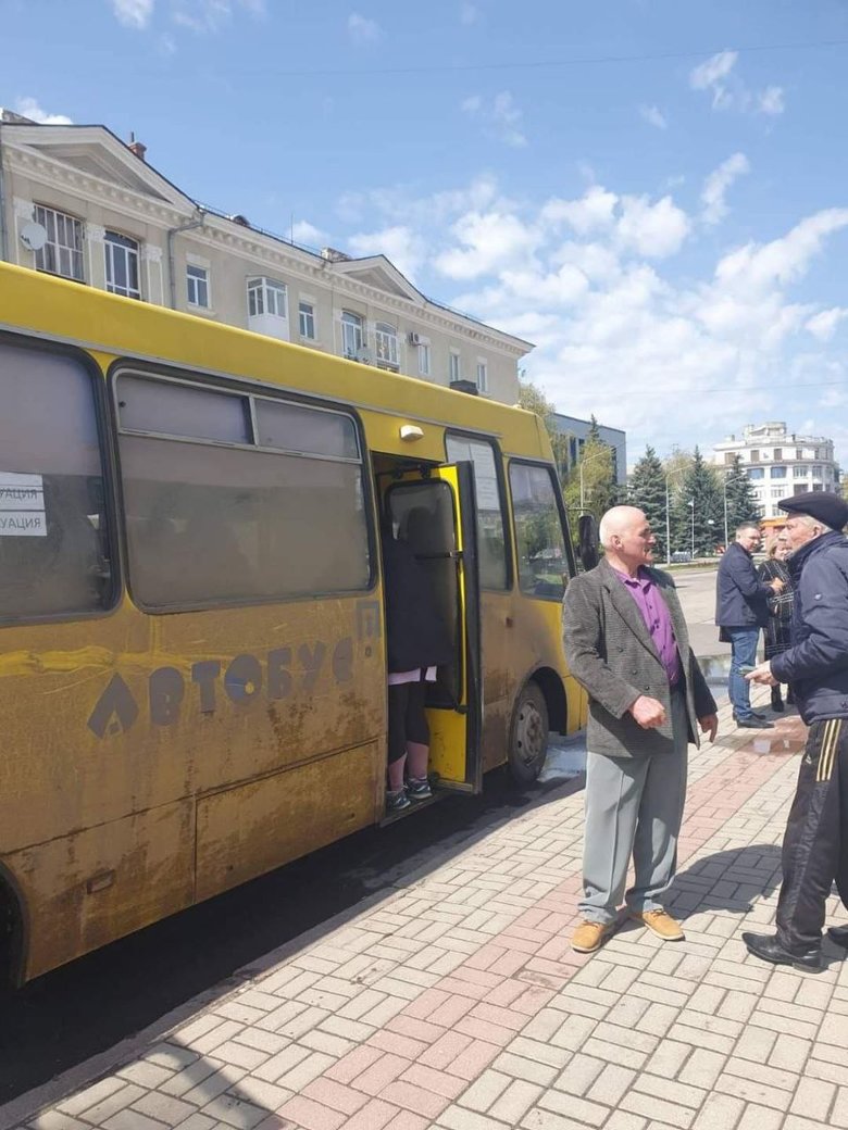 На Великдень з Попасної евакуювалися 16 жителів, - Гайдай 02