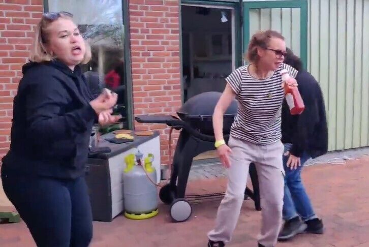 "Беженки" из Украины развлекаются в Дании dqxikeidqxidqrant