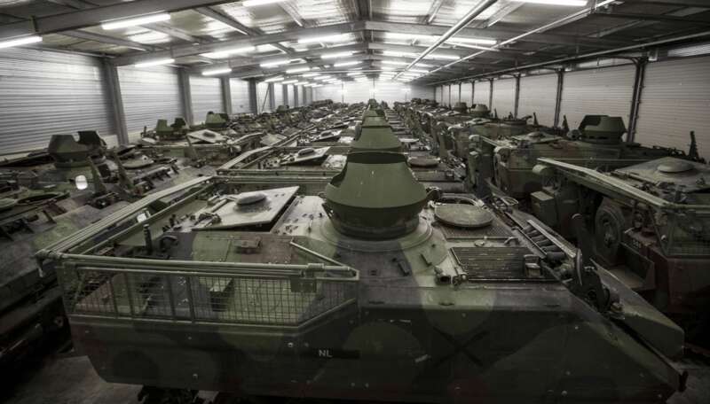 Panzerhaubitze 2000NL, PzH 2000NL, PzH 2000,  PzH 2000,  FH-70,     ,   ,  YPR-765