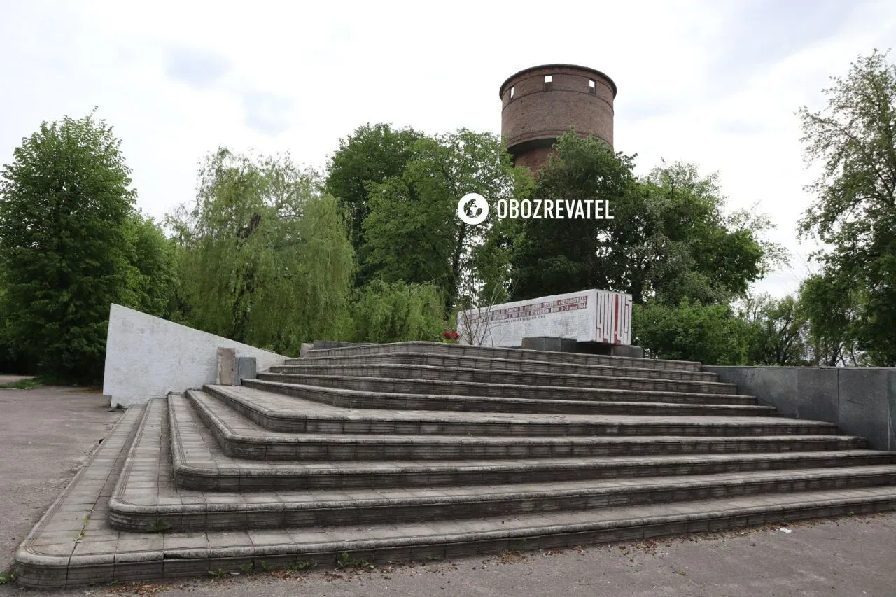 В Червонограде убрали солдата с монумента ’’Вечный огонь’’ dqxikeidqxidqeant