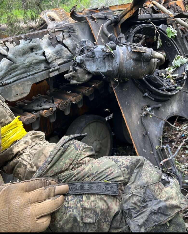 Белогоровка надежно защищена, ВСУ уничтожили более 100 единиц техники рашистов, - Бутусов 02