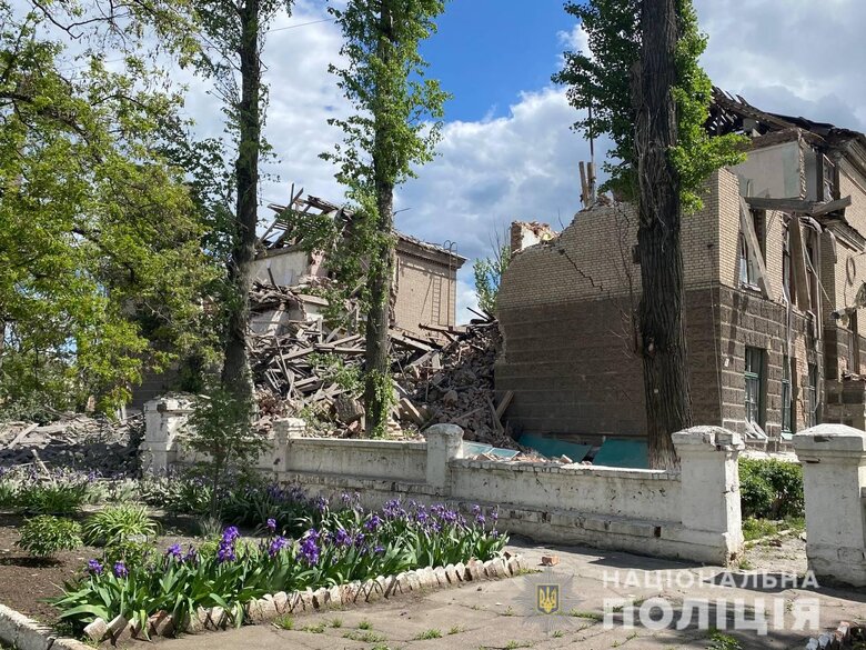 За сутки российские захватчики 28 раз обстреляли Донецкую область. Есть погибшие и раненые 12