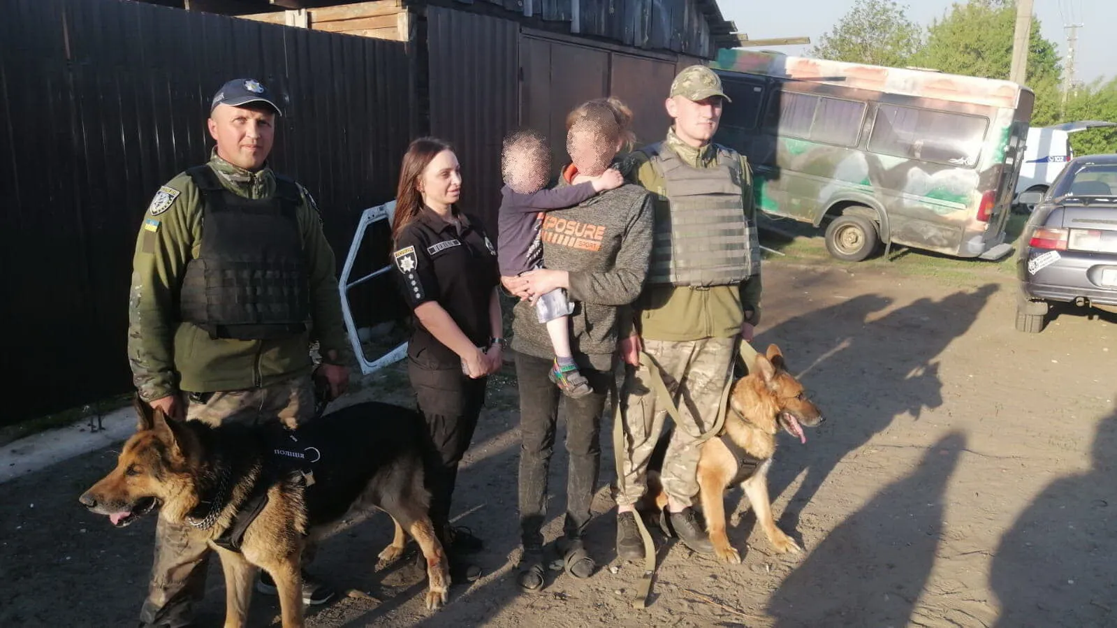 К счастью, малыш не пострадал и уже находится с родителями.