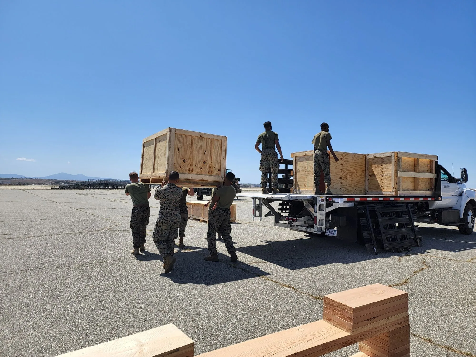 Авиабаза March dqxikeidqxidqrant