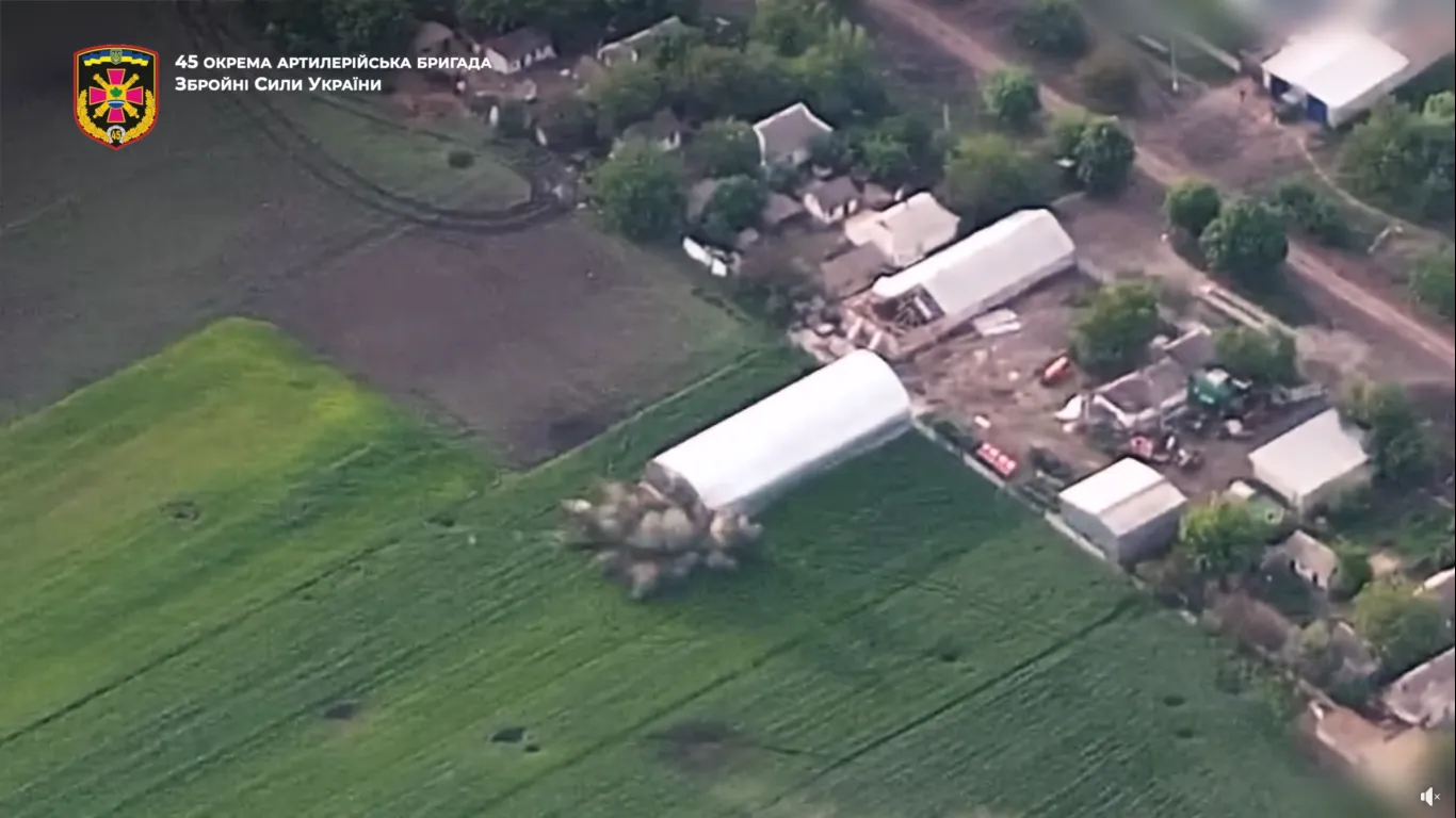 Защитники Украины уничтожили россиян и их технику