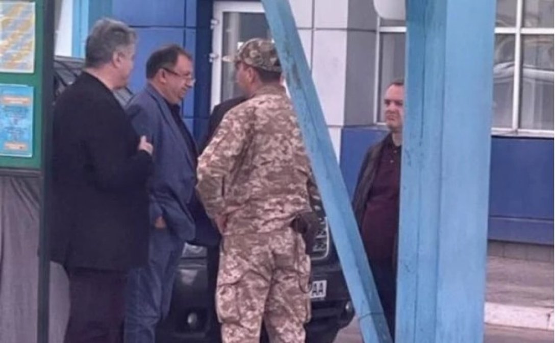  ,   ,   ,   dqxikeidqxiqttant