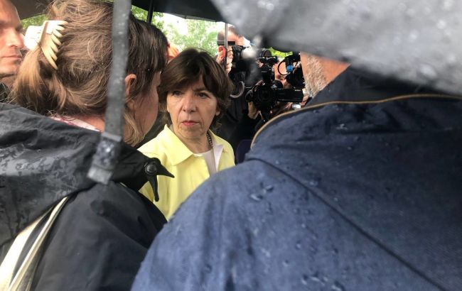 До Києва прибув новий голова МЗС Франції. Вона вже відвідала Бучу dqxikeidqxidqeant