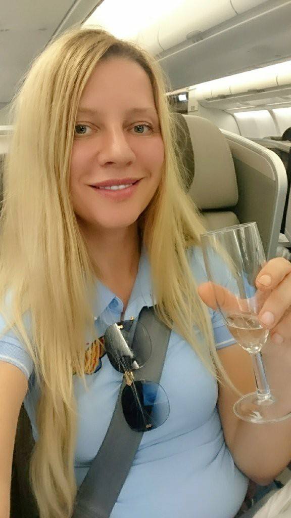 Турция указала на дверь пианистке Лисице: пропагандистка Кремля выступала на руинах Мариуполя dqxikeidqxidqeant