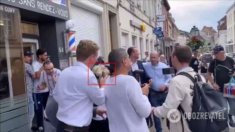 Марин Ле Пен забросали яйцами dqxikeidqxidqeant