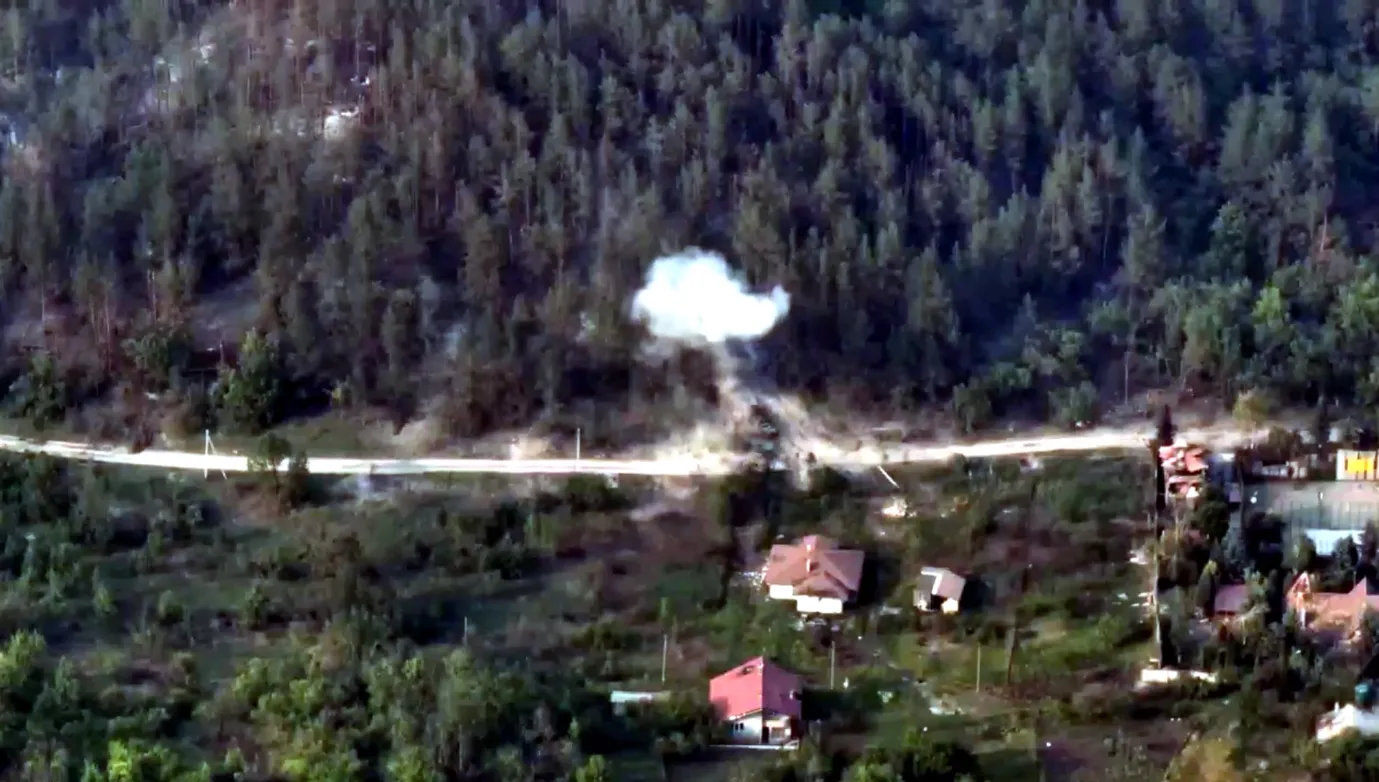 Подбитая БМП-2 врага dqxikeidqxidqrant