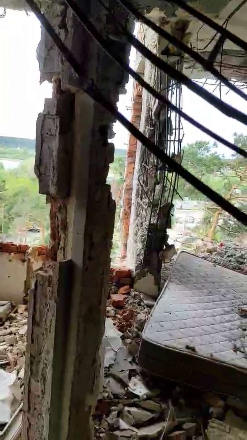   ,   —  ,      .       ,   . ϳ        .   —     