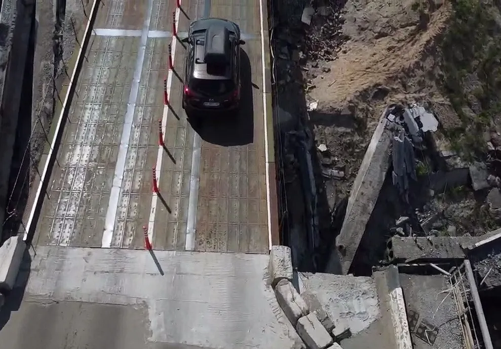 Рабочие продолжают ремонт дорожной инфраструктуры региона . dqxikeidqxidqrant