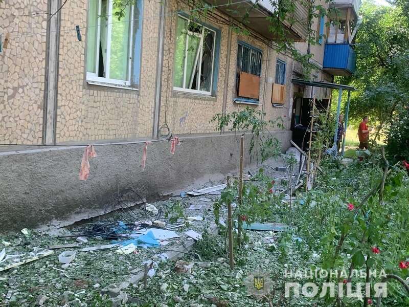 Оккупанты били по жилым домам.