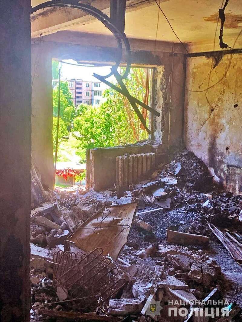 Оккупанты обстреляли 8 городов и сел.