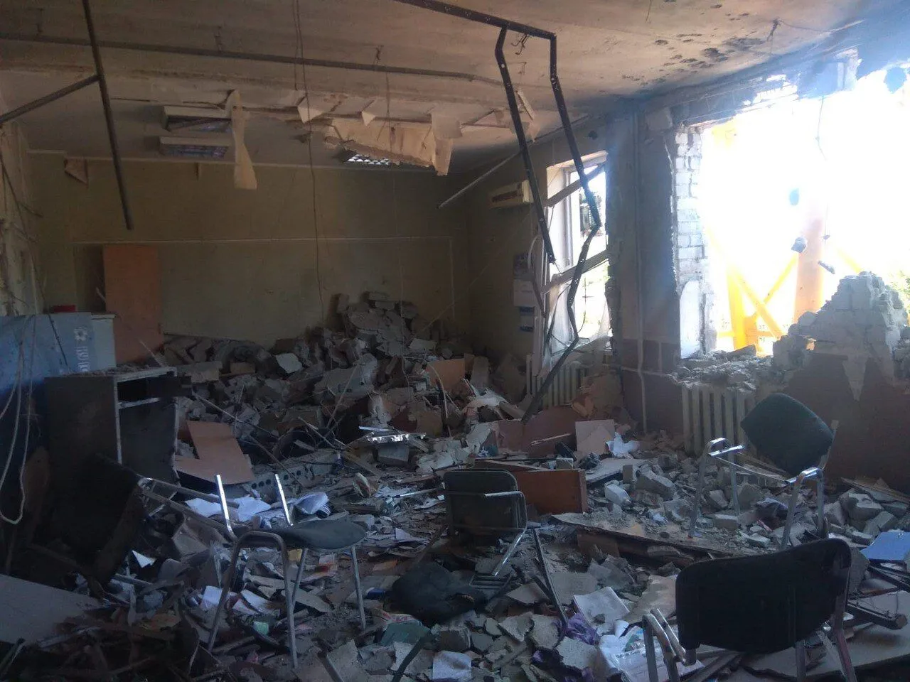 Стадион им. Бойко в Мариуполе полностью разрушен