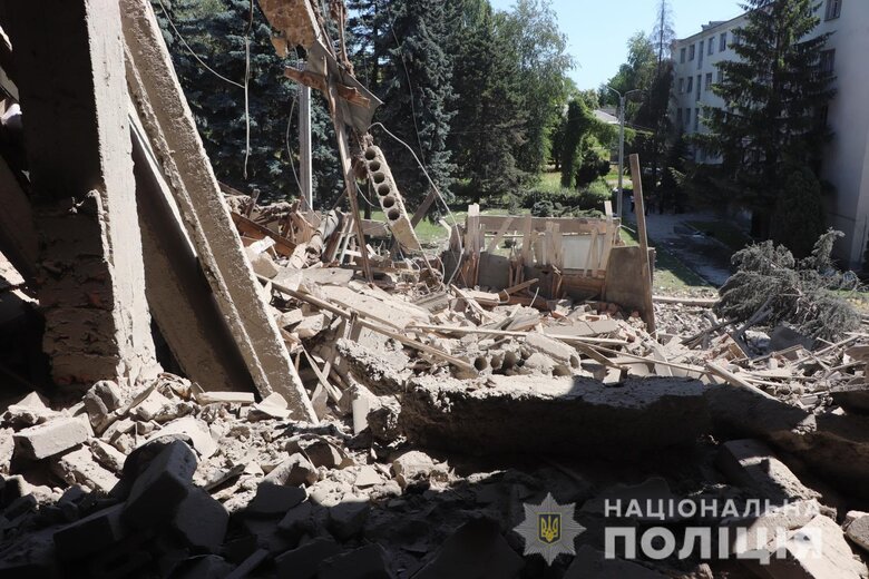 Российские оккупанты ударили по корпусу колледжа в Харькове: Никто не пострадал 02 dqxikeidqxidqrant