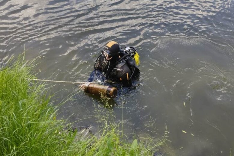         , -  02 dqxikeidqxidqrant