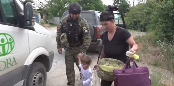 Эвакуация Лисичанска продолжается, из города вывозят детей, - Гайдай dqxikeidqxidqeant