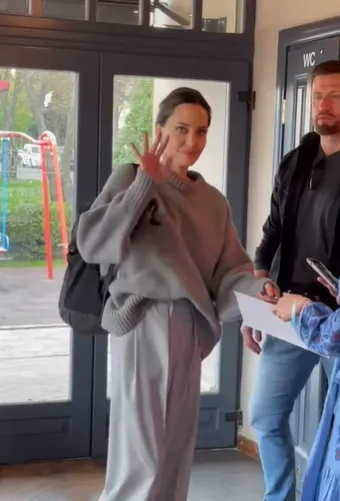 Анджелина Джоли во Львове. dqxikeidqxidqrant