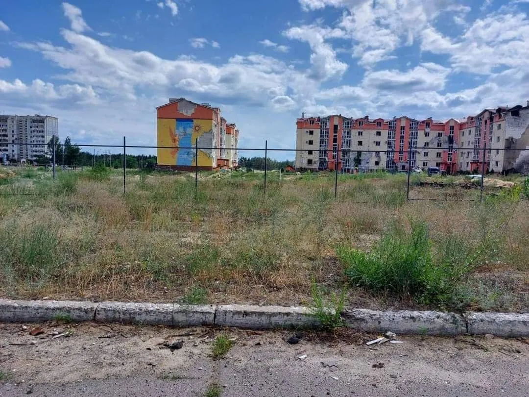 Некоторые районы Лисичанска обстреливают несколько раз за день.