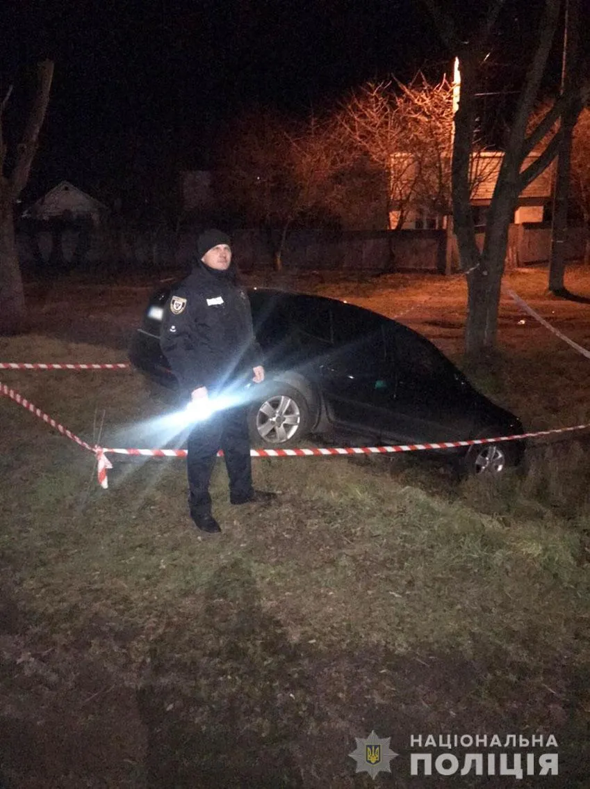 Депутат пытался скрыться с места ДТП, но съехал в кювет.