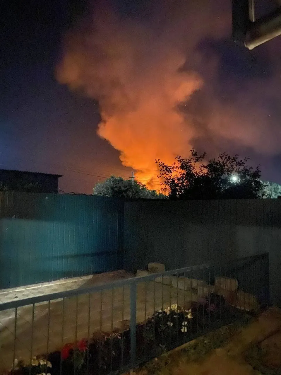 На месте вспыхнул пожар dqxikeidqxidqrant