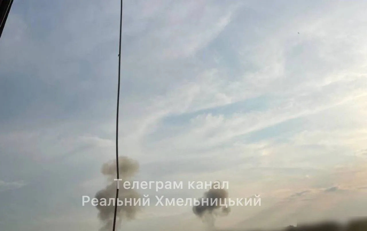 В общем было зафиксировано 5 взрывов