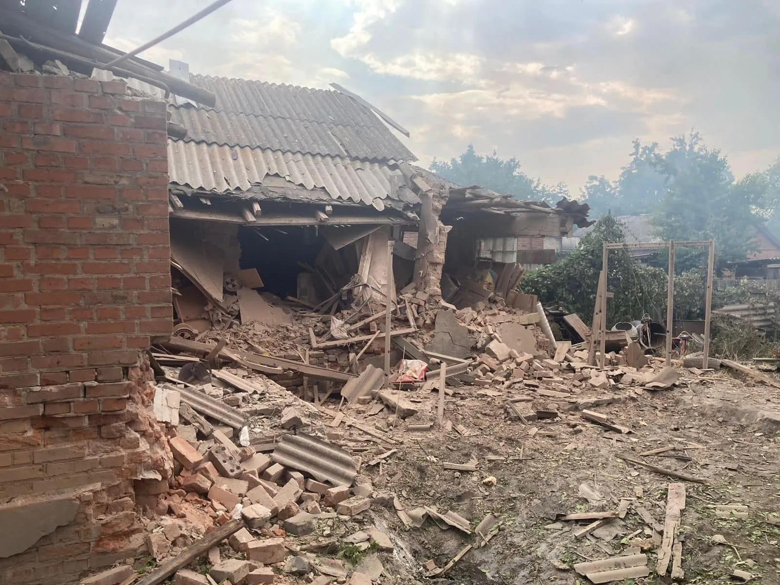 Оккупанты обстреляли дома жителей Славянска dqxikeidqxidqeant