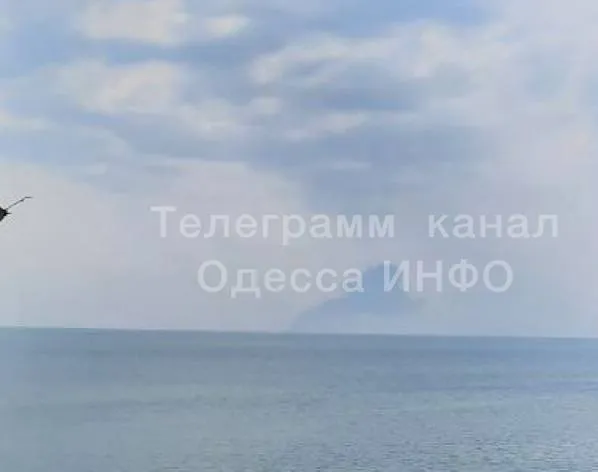 Дым после взрывов dqxikeidqxidqrant