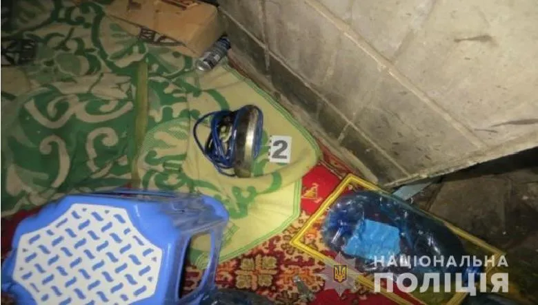 Злоумышленник бил потерпевшего утюгом по голове. dqxikeidqxidqeant