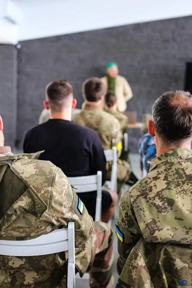 Обучение будет проходить в школе "Dronarium Украина" dqxikeidqxiqqdant