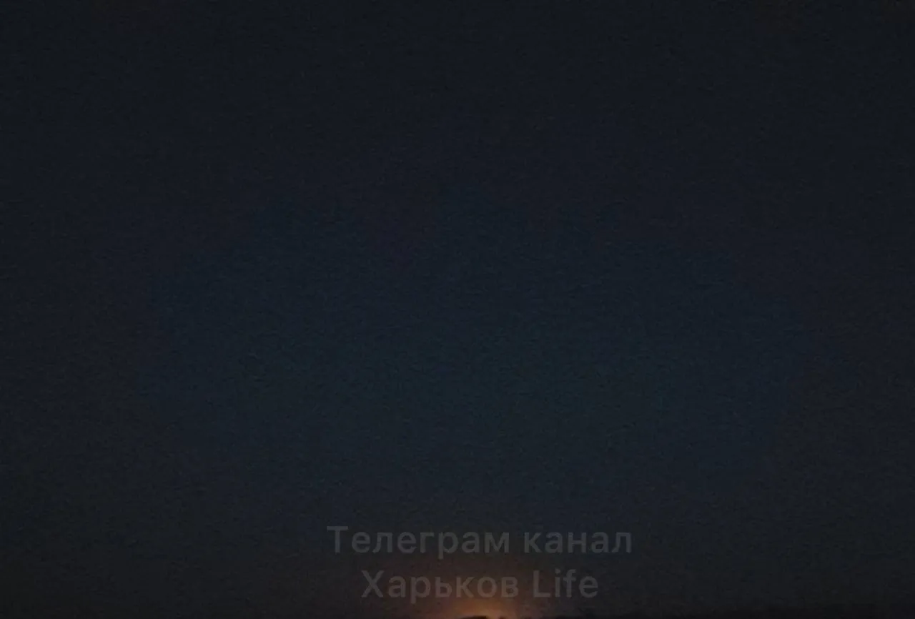 На местах ’’прилетов’’ начались возгорания.